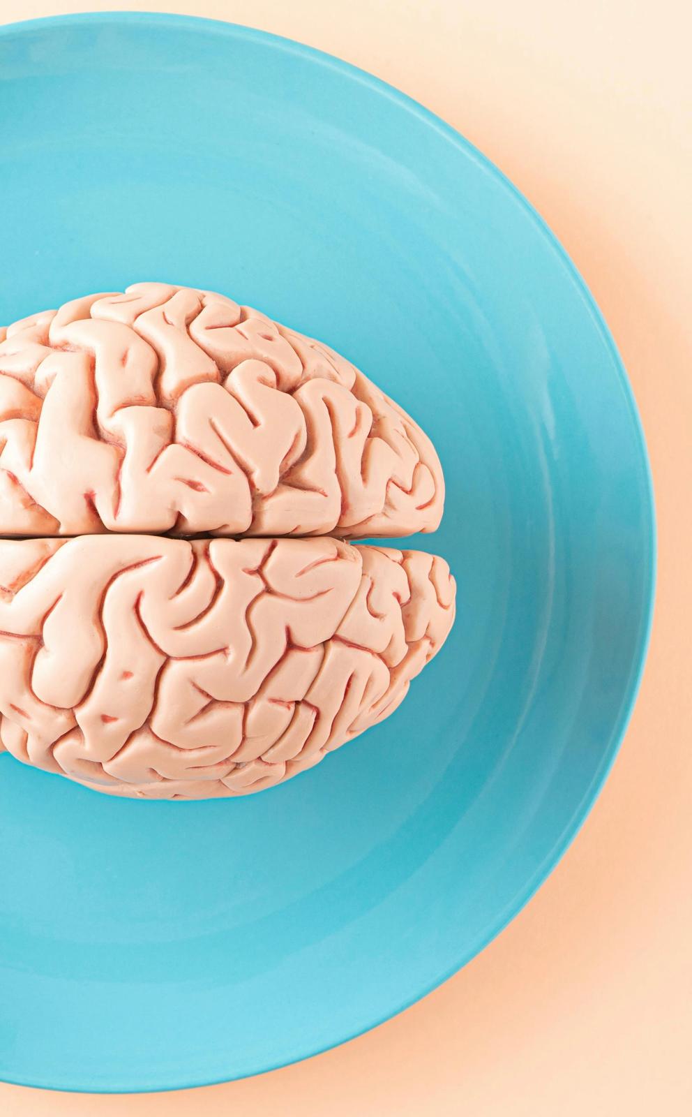 ¿Qué es la rumiación mental y por qué no puedes dejar de pensar?